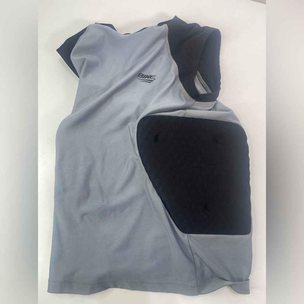 BIKE Football Shirt Rib 3 Padding Sport Protective Youth Large BYRS50T Gray Blac